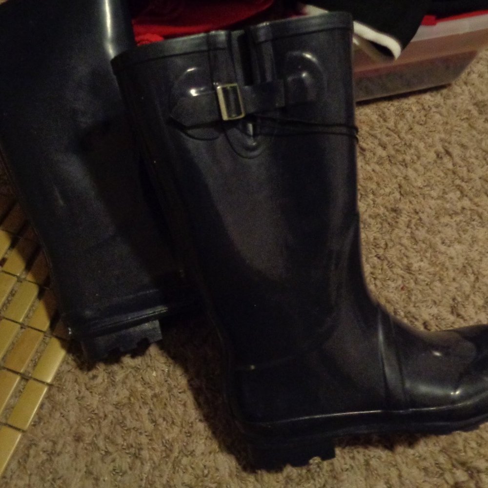 Rain boots